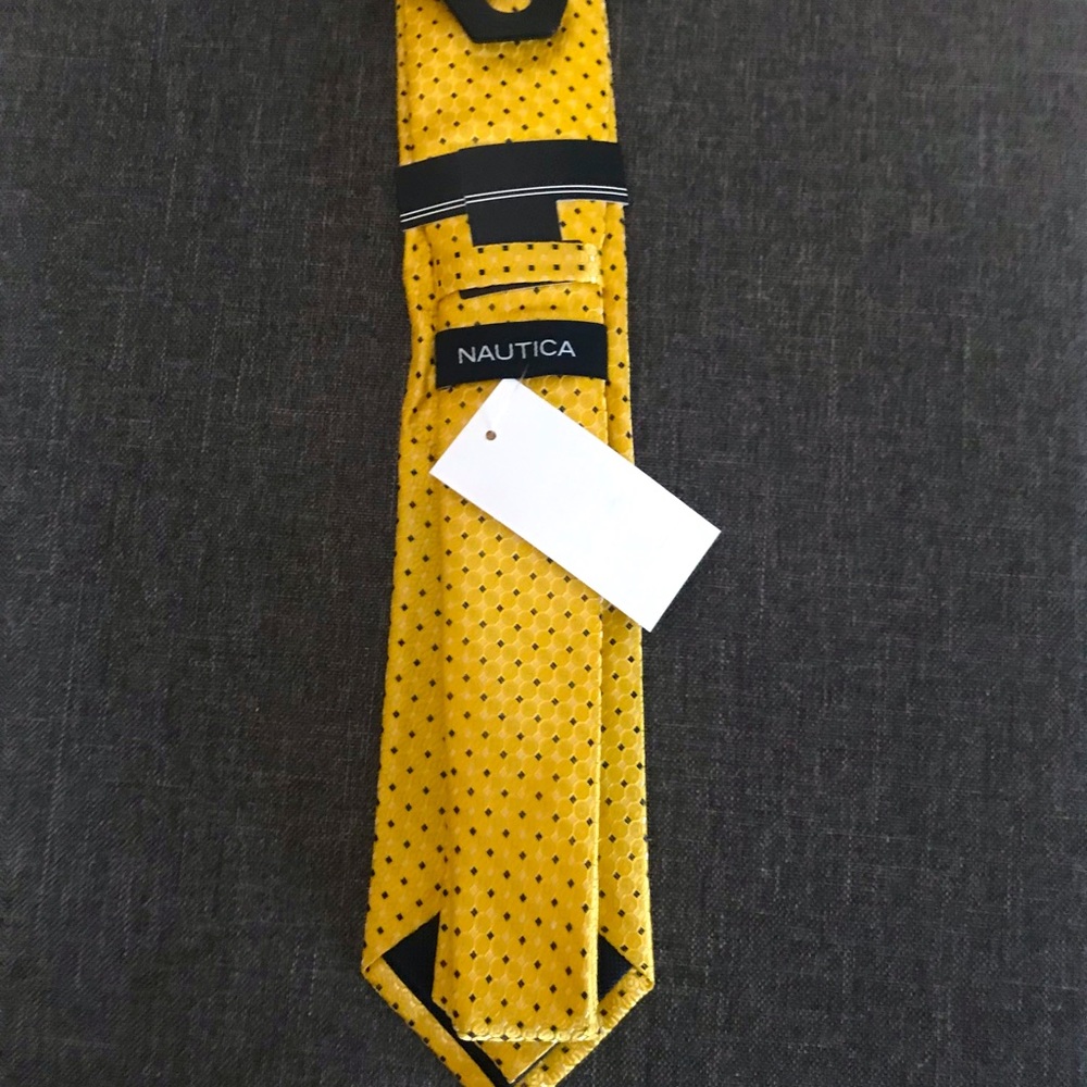 NAUTICA 100% silk tie